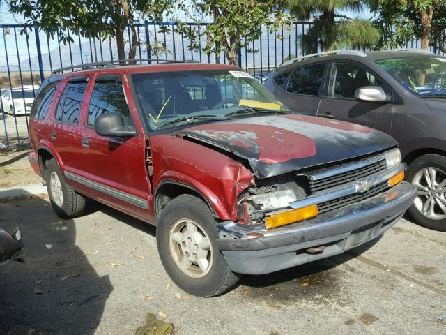 1GNDT13WXW2182387 - 1998 CHEVROLET BLAZER RED photo 1