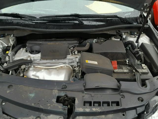 4T1BF1FKXGU142179 - 2016 TOYOTA CAMRY LE GRAY photo 7