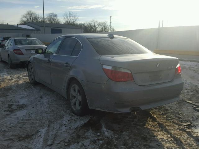 WBANF73526CG67633 - 2006 BMW 530 XI GRAY photo 3