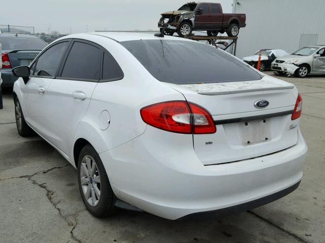 3FADP4BJ0CM103176 - 2012 FORD FIESTA SE WHITE photo 3