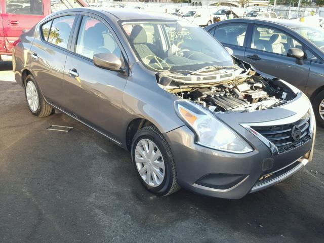 3N1CN7AP0GL894830 - 2016 NISSAN VERSA S GRAY photo 1