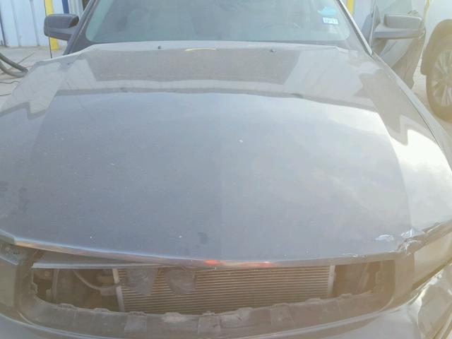 1ZVHT80N795110884 - 2009 FORD MUSTANG GRAY photo 7