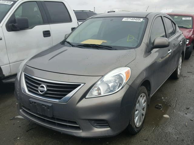 3N1CN7AP9CL894447 - 2012 NISSAN VERSA S GRAY photo 2