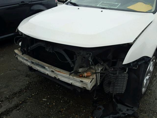 3FAHP0HA9AR404188 - 2010 FORD FUSION SE WHITE photo 9