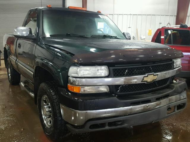 1GCHK24U32E268133 - 2002 CHEVROLET SILVERADO GREEN photo 1