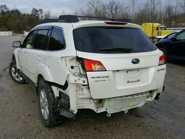 4S4BRCLC7C3269441 - 2012 SUBARU OUTBACK 2. WHITE photo 3