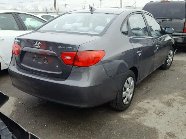 KMHDU46D39U674605 - 2009 HYUNDAI ELANTRA GL GRAY photo 4