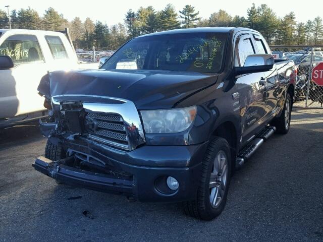 5TBBV58148S506243 - 2008 TOYOTA TUNDRA DOU CHARCOAL photo 2