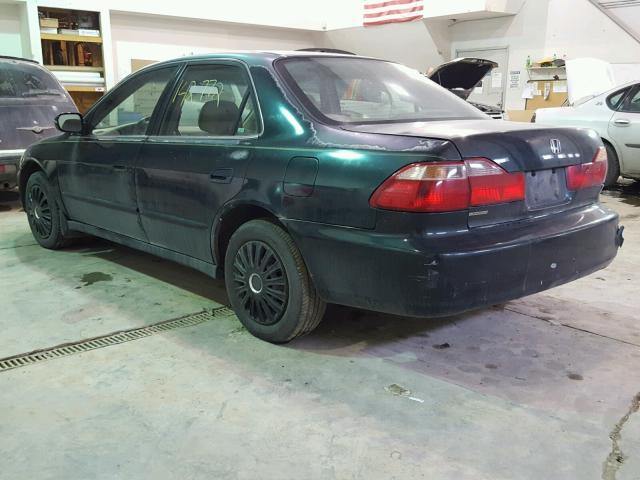 1HGCG564XWA057357 - 1998 HONDA ACCORD LX GREEN photo 3