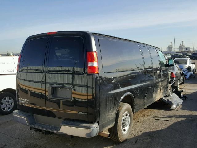 1GAZGPFG8G1204722 - 2016 CHEVROLET EXPRESS G3 BLACK photo 4