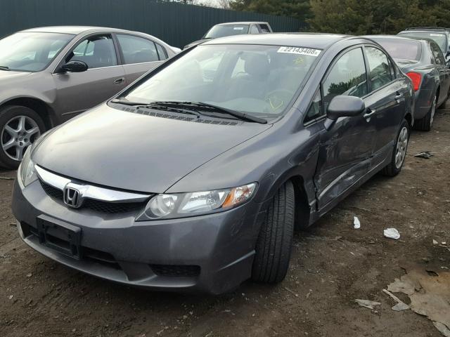 2HGFA1F58AH316941 - 2010 HONDA CIVIC LX CHARCOAL photo 2