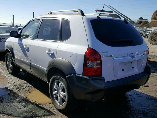 KM8JN72D56U384160 - 2006 HYUNDAI TUCSON GLS WHITE photo 3