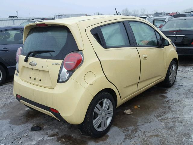 KL8CD6S99DC537656 - 2013 CHEVROLET SPARK 1LT YELLOW photo 4