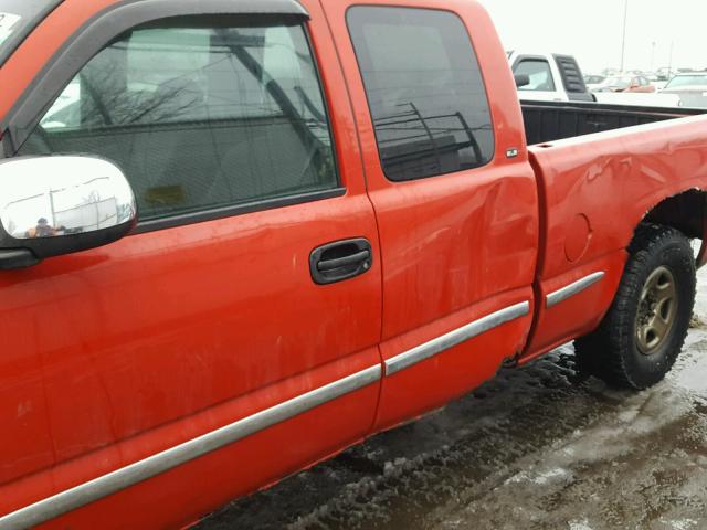 1GTEK19T6XE529565 - 1999 GMC NEW SIERRA RED photo 9