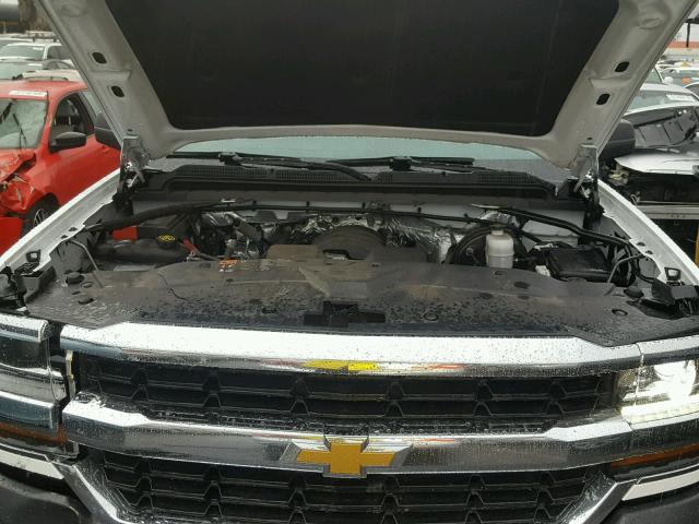 1GCNKNEH6GZ100671 - 2016 CHEVROLET SILVERADO WHITE photo 7