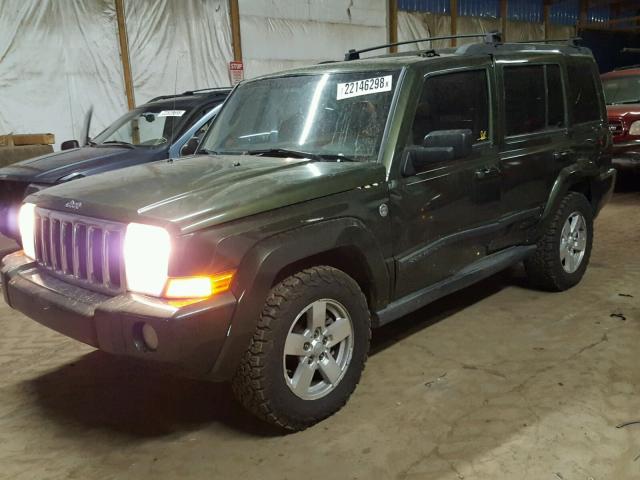 1J8HG48P87C591980 - 2007 JEEP COMMANDER GREEN photo 2