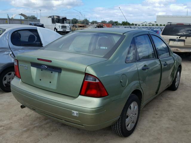 1FAFP34N67W363431 - 2007 FORD FOCUS ZX4 GREEN photo 4