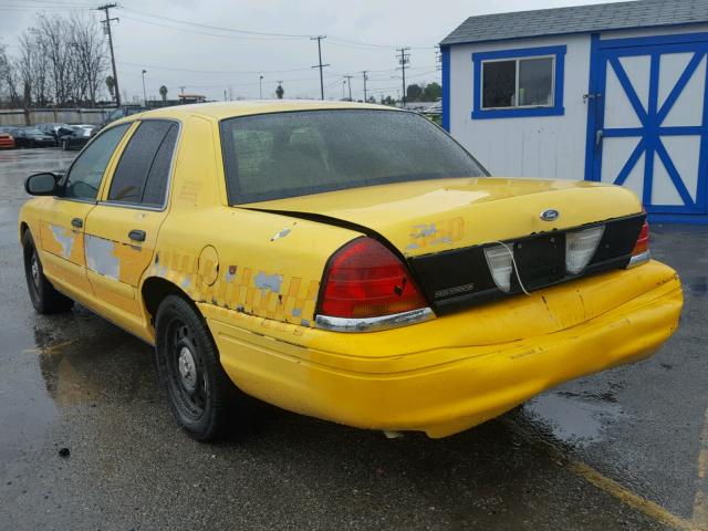 2FAHP71W87X129566 - 2007 FORD CROWN VICT YELLOW photo 3