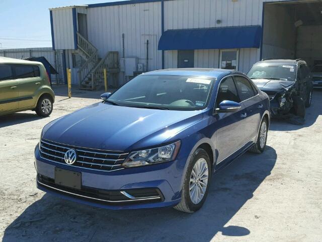 1VWBT7A35GC027220 - 2016 VOLKSWAGEN PASSAT SE BLUE photo 2