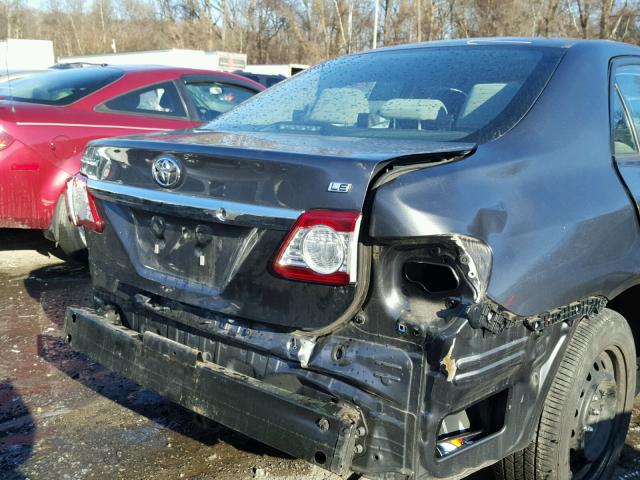 2T1BU4EE3CC789604 - 2012 TOYOTA COROLLA BA GRAY photo 9