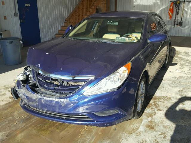 5NPEB4AC1BH209348 - 2011 HYUNDAI SONATA GLS BLUE photo 2