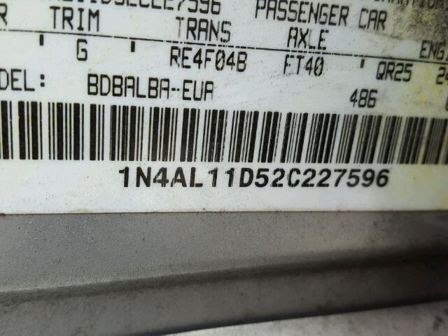 1N4AL11D52C227596 - 2002 NISSAN ALTIMA BAS SILVER photo 10