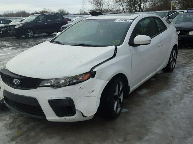 KNAFW6A39D5745730 - 2013 KIA FORTE SX WHITE photo 2