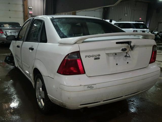 1FAFP34N67W360609 - 2007 FORD FOCUS ZX4 WHITE photo 3