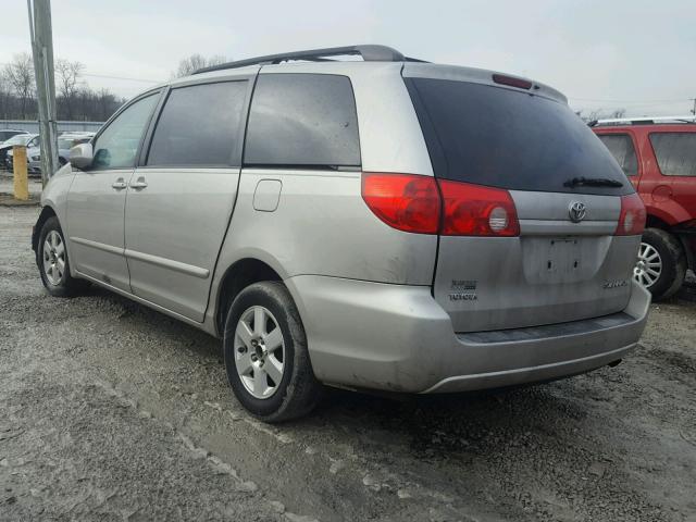 5TDZK22C37S007388 - 2007 TOYOTA SIENNA XLE SILVER photo 3