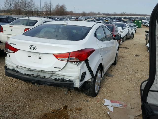 5NPDH4AE4DH403807 - 2013 HYUNDAI ELANTRA GL WHITE photo 4