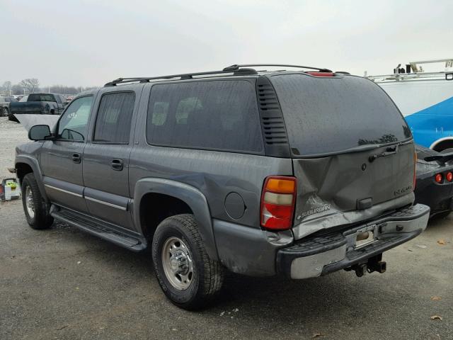 3GNGK26U22G234970 - 2002 CHEVROLET SUBURBAN K GRAY photo 3