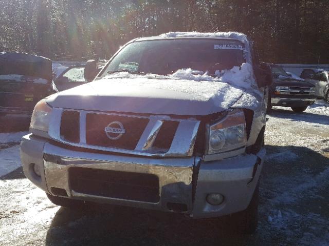 1N6AA0EC3AN319317 - 2010 NISSAN TITAN XE GRAY photo 2