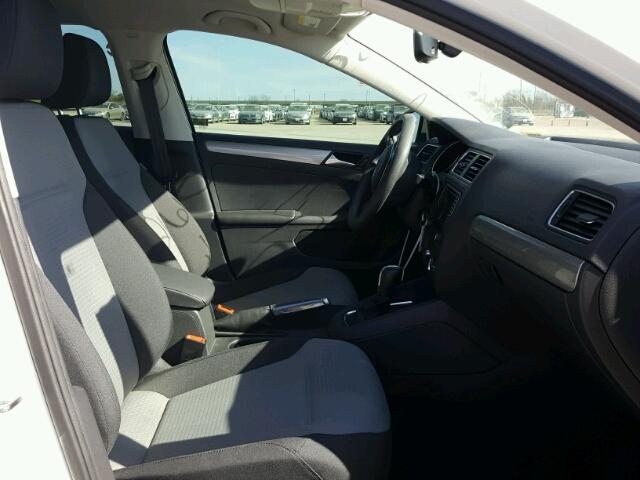 3VW2B7AJ0HM400200 - 2017 VOLKSWAGEN JETTA S 白色 照片 5