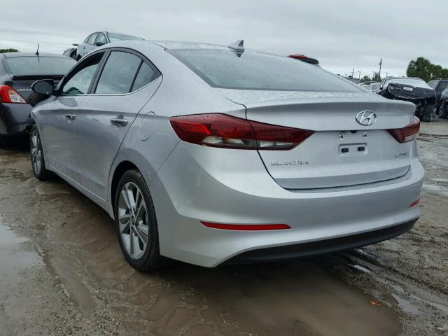 KMHD84LF9HU281510 - 2017 HYUNDAI ELANTRA SE GRAY photo 3