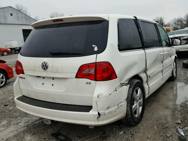 2V4RW3D17AR199331 - 2010 VOLKSWAGEN ROUTAN SE WHITE photo 4