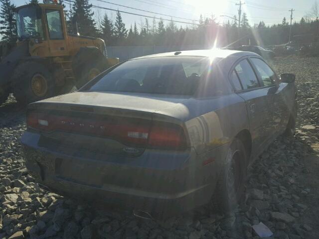 2B3CL3CG8BH583609 - 2011 DODGE CHARGER GRAY photo 4