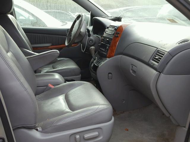 5TDZK22C18S120998 - 2008 TOYOTA SIENNA XLE SILVER photo 5