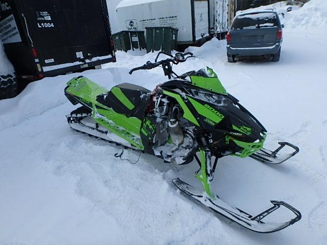 4UF18SNW4JT111536 - 2018 ARCTIC CAT M8000 GREEN photo 1