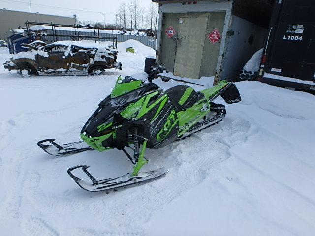 4UF18SNW4JT111536 - 2018 ARCTIC CAT M8000 GREEN photo 2