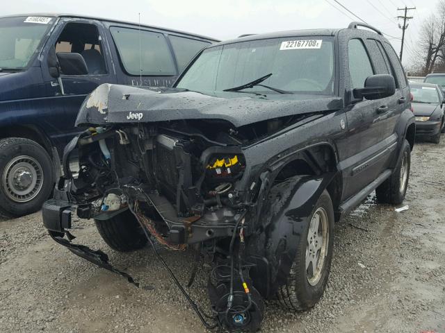 1J4GL38K95W688530 - 2005 JEEP LIBERTY RE BLACK photo 2