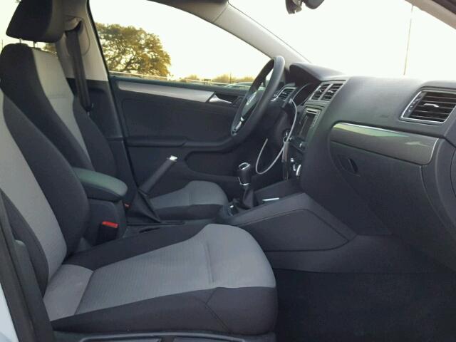 3VW167AJ5HM341757 - 2017 VOLKSWAGEN JETTA S 银色 照片 5