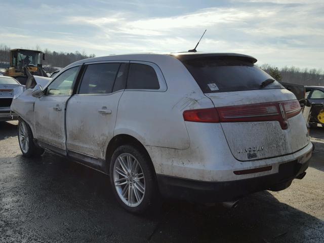 2LMHJ5AT0FBL03583 - 2015 LINCOLN MKT WHITE photo 3