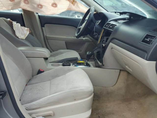 3FAHP07Z98R273040 - 2008 FORD FUSION SE GRAY photo 5