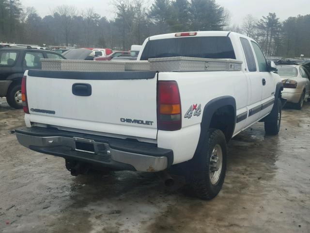 1GCHK29GX2E153810 - 2002 CHEVROLET SILVERADO WHITE photo 4