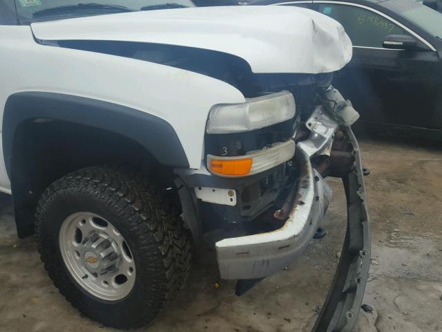 1GCHK29GX2E153810 - 2002 CHEVROLET SILVERADO WHITE photo 9