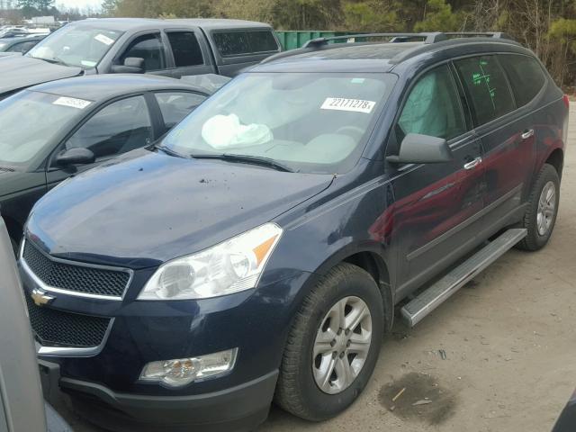 1GNKRFED2CJ185252 - 2012 CHEVROLET TRAVERSE L BLUE photo 2