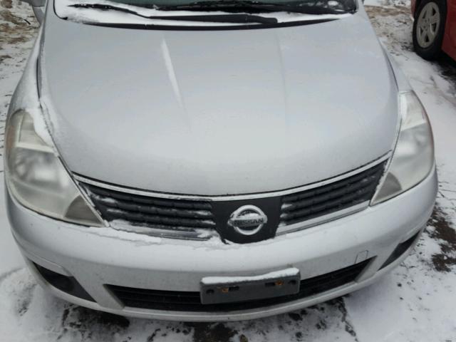 3N1BC13E79L500012 - 2009 NISSAN VERSA S SILVER photo 9