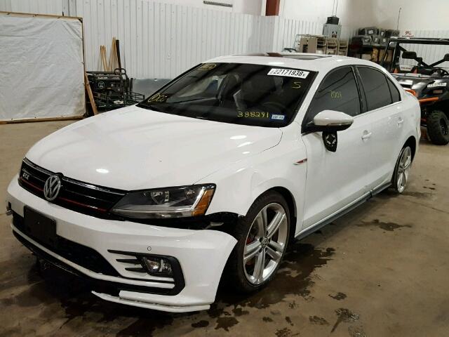 3VW5T7AJ8HM388291 - 2017 VOLKSWAGEN JETTA GLI WHITE photo 2