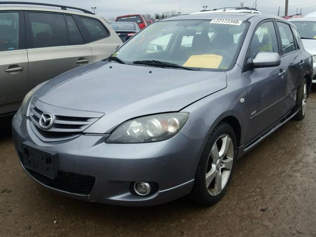 JM1BK343041196949 - 2004 MAZDA 3 HATCHBAC GRAY photo 2