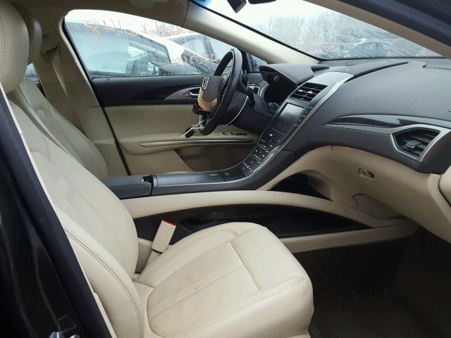 3LN6L2GK1FR608618 - 2015 LINCOLN MKZ 灰色 照片 5